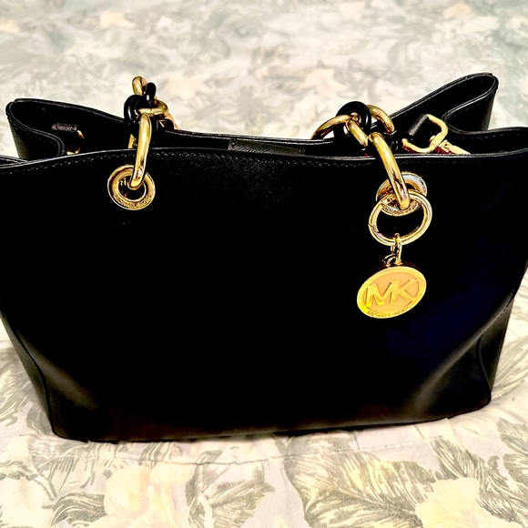 Micheal Kors black tote bag with handle - Picture 2 of 3